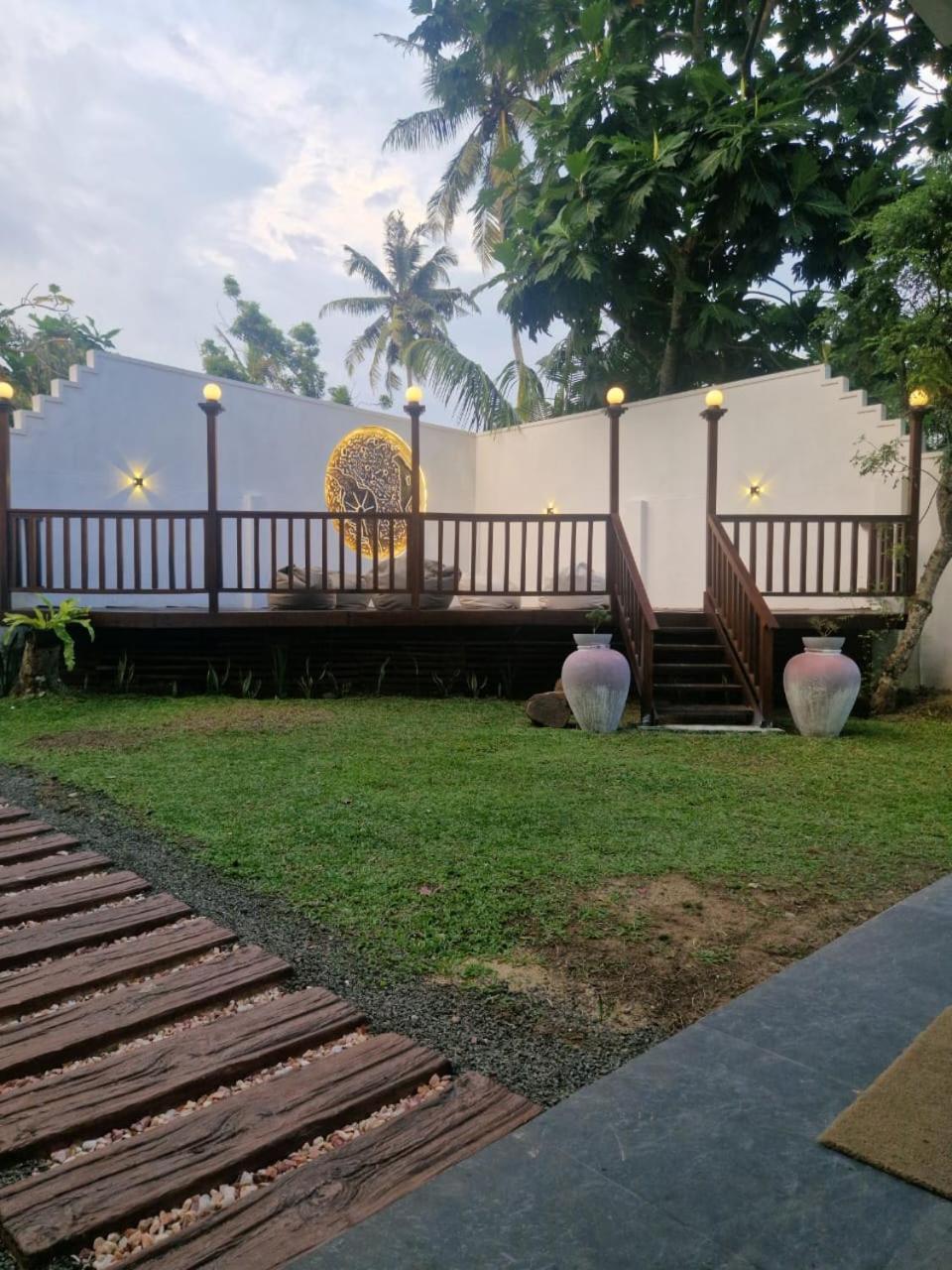 Thithi'S Palace Mirissa Esterno foto